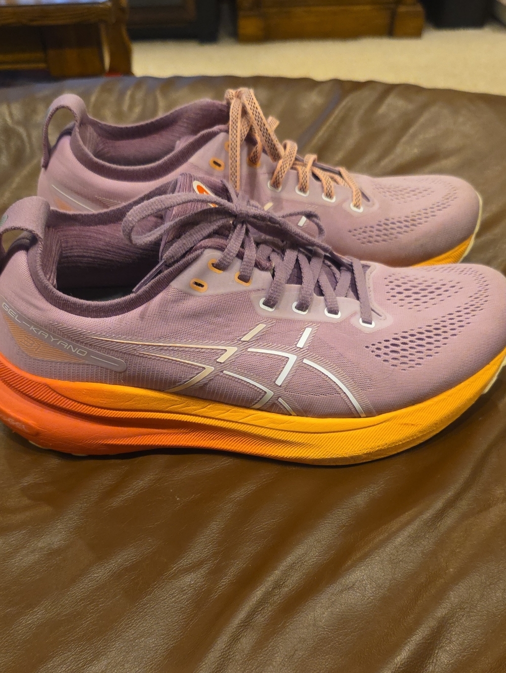 ASICS Gel Kayano 31 Womens Running Shoe Sz 10.5